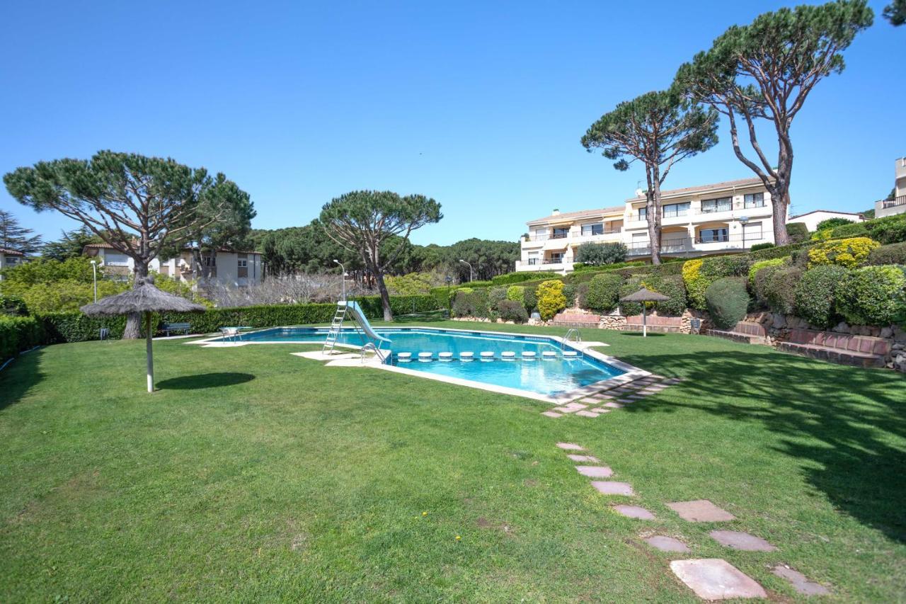 Bonita Casa Adosada Con Jardin Privado Y Piscina Comunitaria 卡莱利亚德帕拉弗鲁赫尔 外观 照片