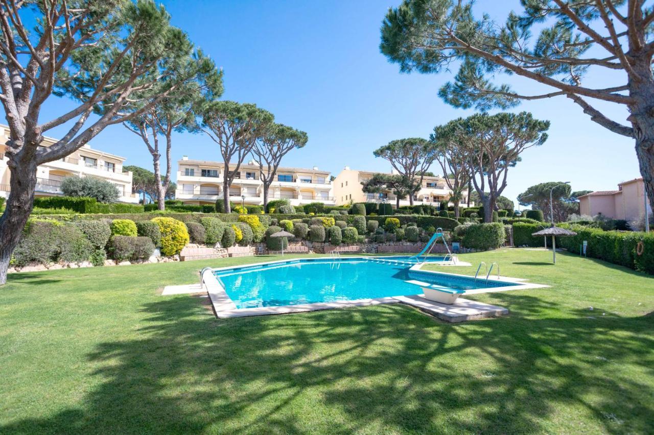 Bonita Casa Adosada Con Jardin Privado Y Piscina Comunitaria 卡莱利亚德帕拉弗鲁赫尔 外观 照片