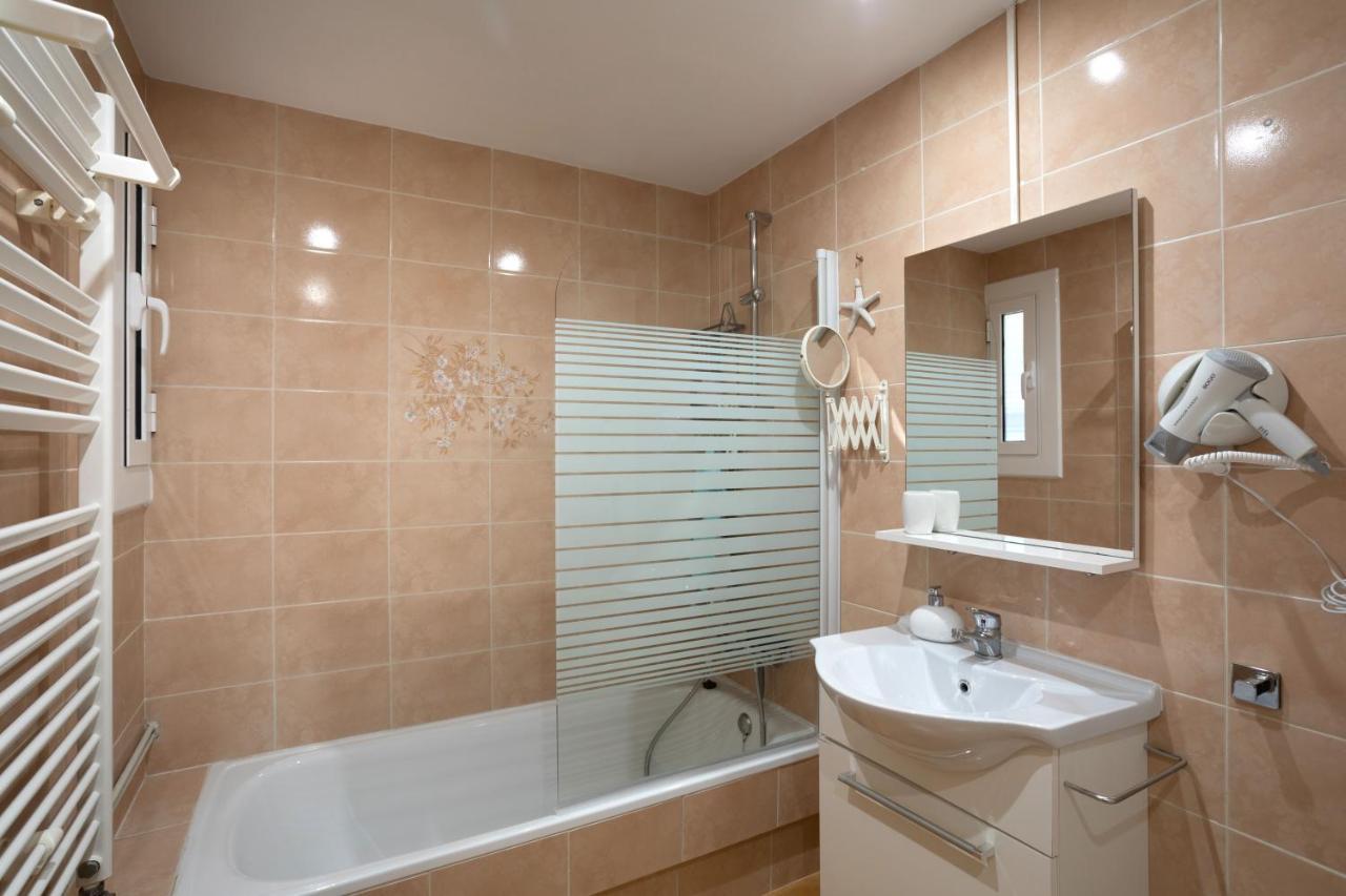 Bonita Casa Adosada Con Jardin Privado Y Piscina Comunitaria 卡莱利亚德帕拉弗鲁赫尔 外观 照片