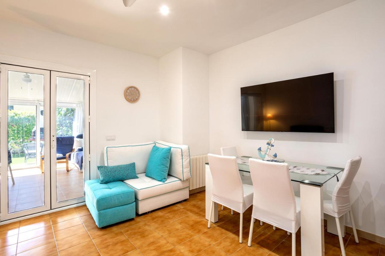 Bonita Casa Adosada Con Jardin Privado Y Piscina Comunitaria 卡莱利亚德帕拉弗鲁赫尔 外观 照片